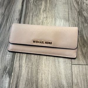 Baby Pink Michael Kors Wallet